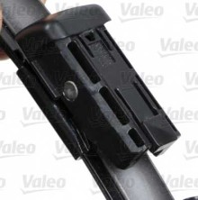 Щетка стеклоочистителя Valeo для БЕСКАРКАСНЫЕ, C30, S40, V50 ПОД КРЕПЛЕНИЕ СВЕРХУ С 650 / 500мм Push Button 19mm Щетка стеклоочистителя Valeo для БЕСКАРКАСНЫЕ, C30, S40, V50 ПОД КРЕПЛЕНИЕ СВЕРХУ С 650 / 500мм Push Button 19mm