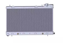 Радиатор основной Luzar для Subaru Forester (S11) (2002-2007) 360 x 686 x 16